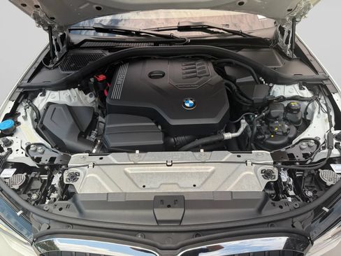 Used 2021 BMW 330i Sedan w/ Convenience Package RWD image 35