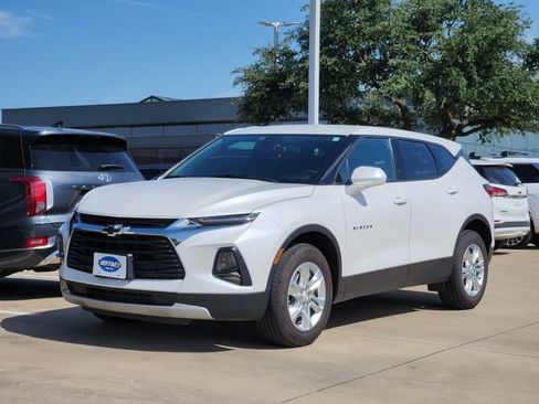 Certified 2022 Chevrolet Blazer LT FWD image 2