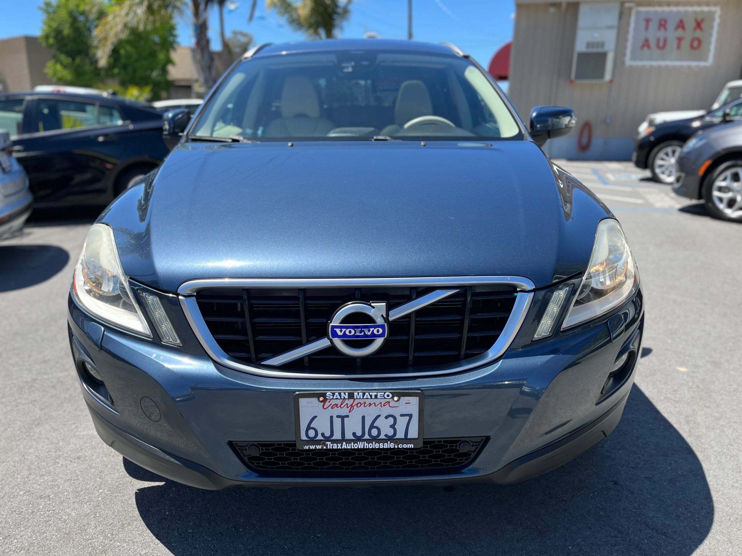 Used 2010 Volvo XC60 T6 AWD/4WD image 2