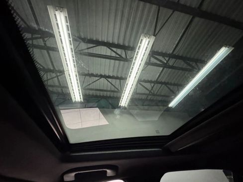 Used 2014 Mercedes-Benz C 63 AMG Sedan image 37