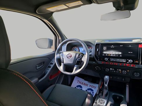 New 2026 Nissan Frontier PRO-4X w/ Tow Package AWD/4WD image 10