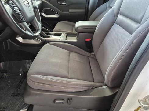Used 2022 Nissan Frontier SV RWD image 15