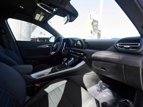 Used 2024 Dodge Hornet R/T w/ Tech Pack w/o Parking image 25