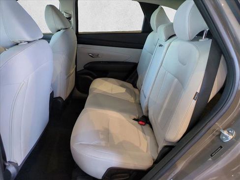 Used 2025 Hyundai Tucson SEL image 17
