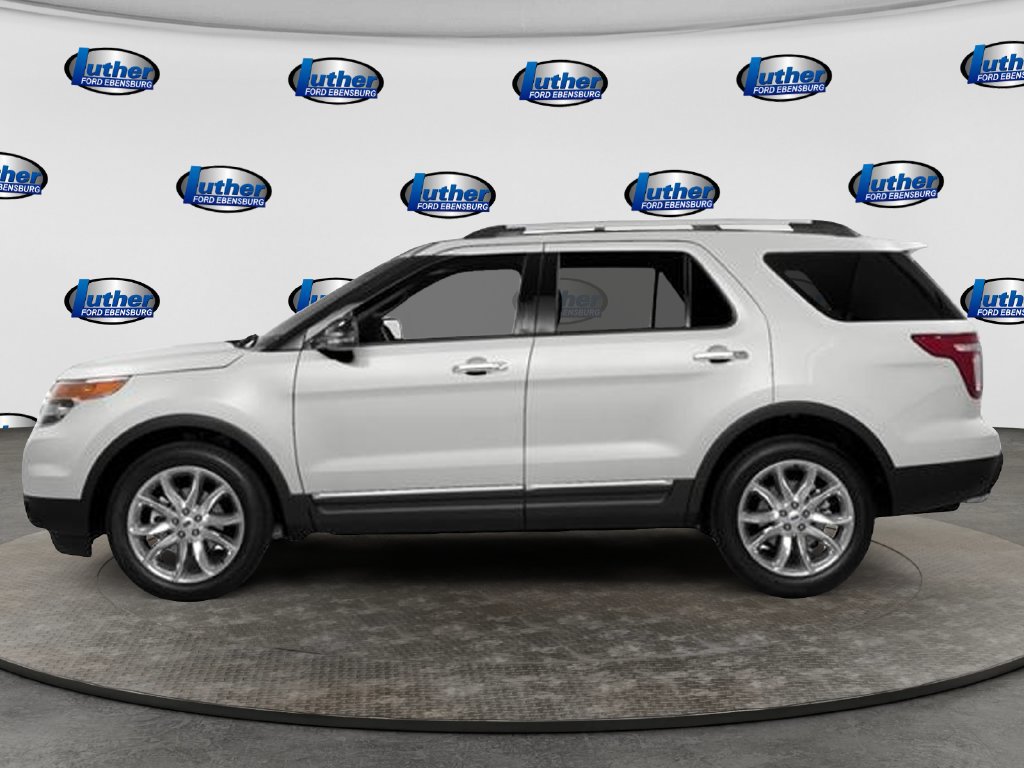 Used 2014 Ford Explorer XLT w/ Equipment Group 202A AWD/4WD image 3