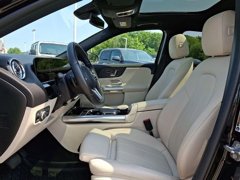 Used 2023 Mercedes-Benz GLA 250 4MATIC image 15