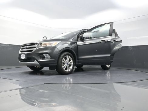 Used 2018 Ford Escape SE AWD/4WD image 33