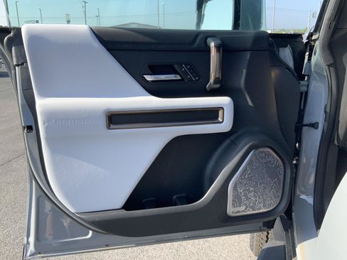 New 2025 GMC Hummer EV 3X AWD/4WD image 25