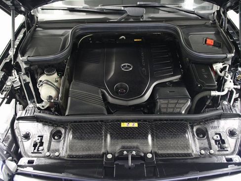 Certified 2025 Mercedes-Benz GLS 450 4MATIC image 12