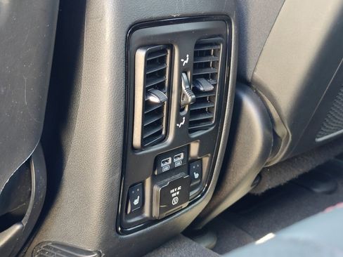 Used 2021 Dodge Durango R/T w/ Blacktop Package image 26