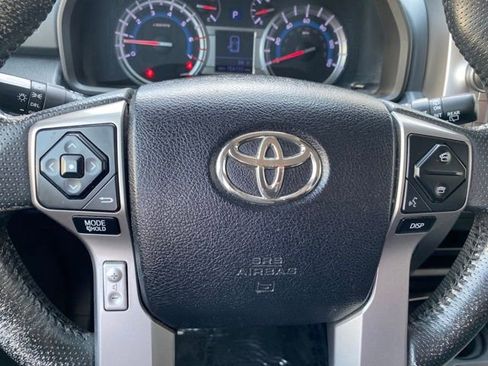 Used 2016 Toyota 4Runner SR5 image 17