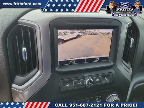 Used 2023 Chevrolet Silverado 1500 Custom AWD/4WD image 9