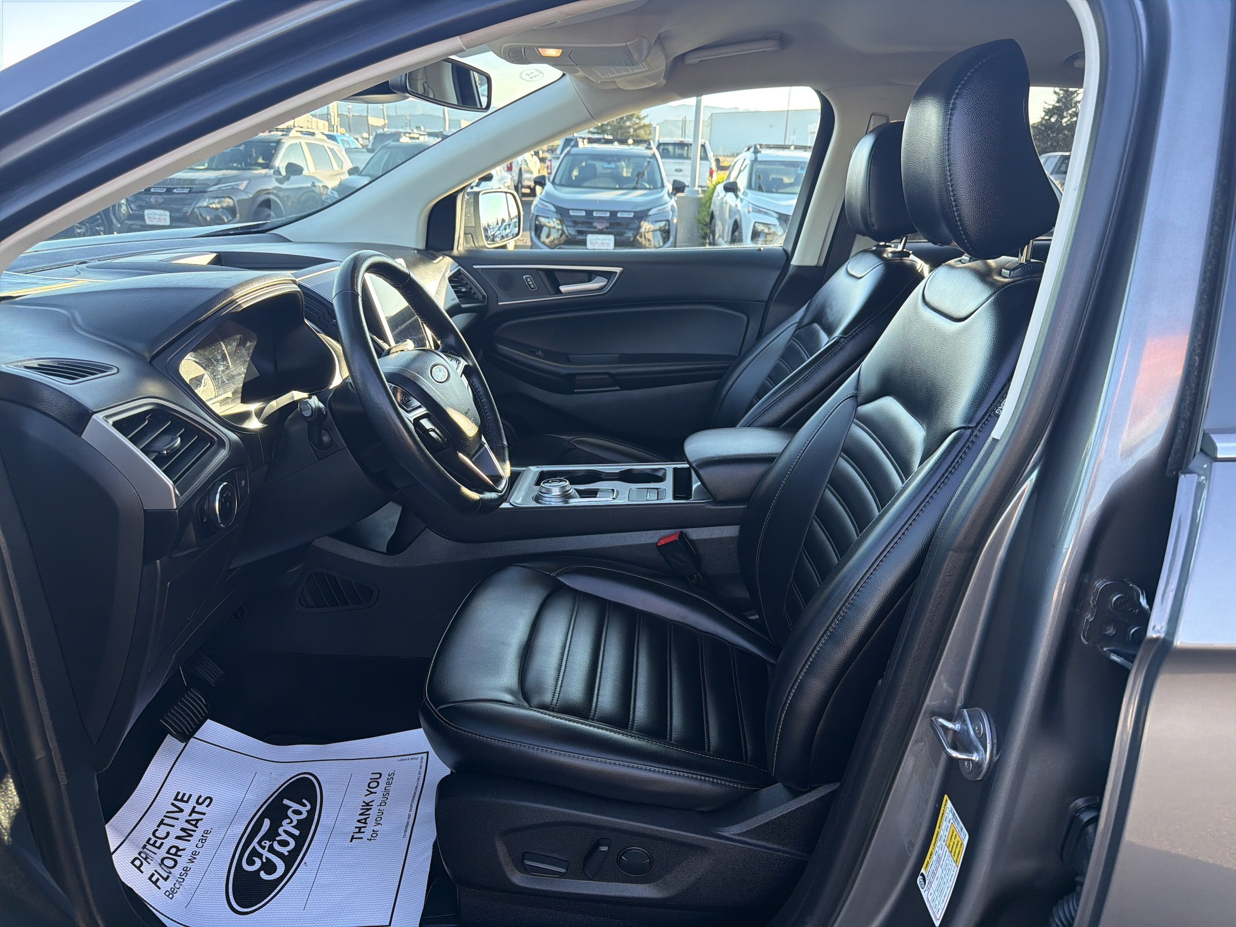 Used 2024 Ford Edge SEL AWD/4WD image 9