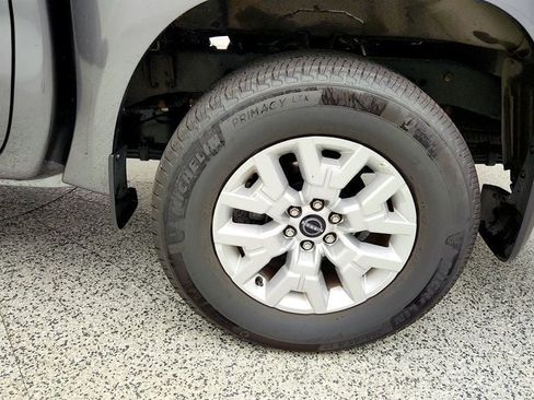 Used 2023 Nissan Frontier SV w/ SV Convenience Package AWD/4WD image 9