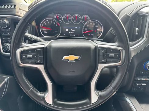 Used 2021 Chevrolet Silverado 1500 LTZ AWD/4WD image 15