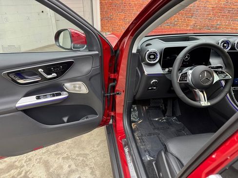 New 2026 Mercedes-Benz GLC 300 GLC 300 image 9