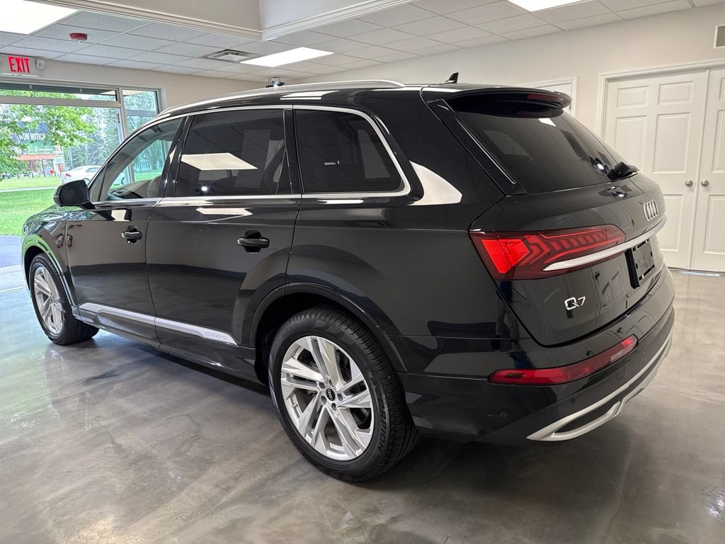 Used 2023 Audi Q7 3.0T Prestige w/ Prestige Package AWD/4WD image 3