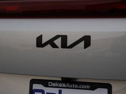 New 2026 Kia Carnival SX Prestige FWD image 15