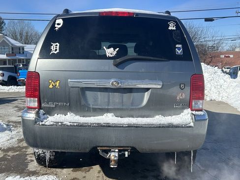 Used 2008 Chrysler Aspen Limited image 7