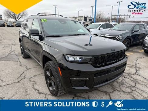 Used 2023 Jeep Grand Cherokee L Limited w/ Black Appearance Package image 3