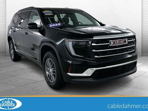 Used 2025 GMC Acadia Elevation image 1