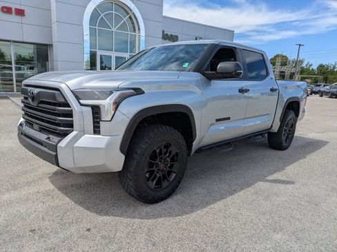 Used 2026 Toyota Tundra SR5 w/ SR5 Convenience Package image 8