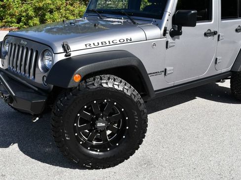 Used 2016 Jeep Wrangler Unlimited Rubicon w/ Connectivity Group AWD/4WD image 64