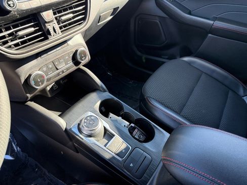 Certified 2025 Ford Escape ST-Line w/ Equipment Group 301A image 13