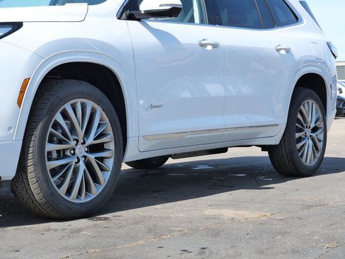 New 2026 Buick Enclave Avenir w/ Super Cruise Package AWD/4WD image 6