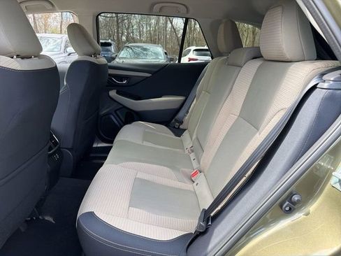 Used 2024 Subaru Outback Premium image 15