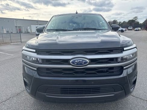 Used 2024 Ford Expedition Max XLT image 7