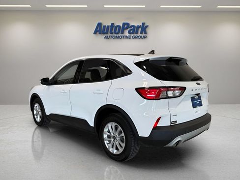 Used 2020 Ford Escape SE AWD/4WD image 5
