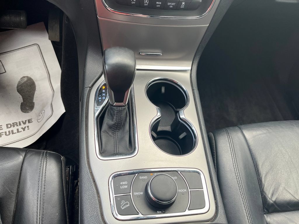 Used 2018 Jeep Grand Cherokee Limited AWD/4WD image 18