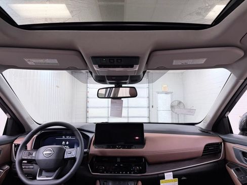 New 2026 Nissan Rogue Platinum w/ Platinum Premium Package AWD/4WD image 26