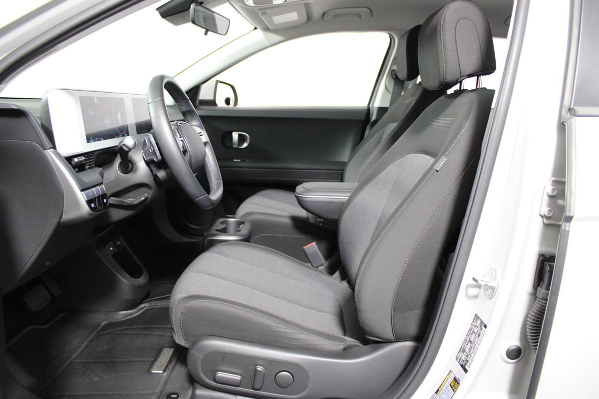 Used 2024 Hyundai Ioniq 5 SE RWD image 8