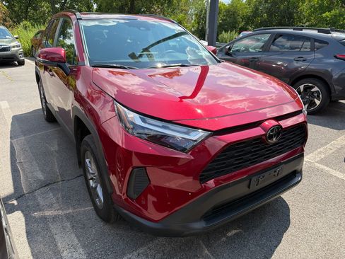 Used 2024 Toyota RAV4 XLE w/ Convenience Package AWD/4WD image 1