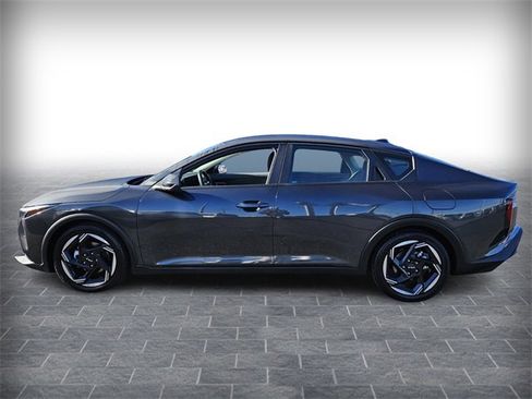 Used 2025 Kia K4 EX image 4
