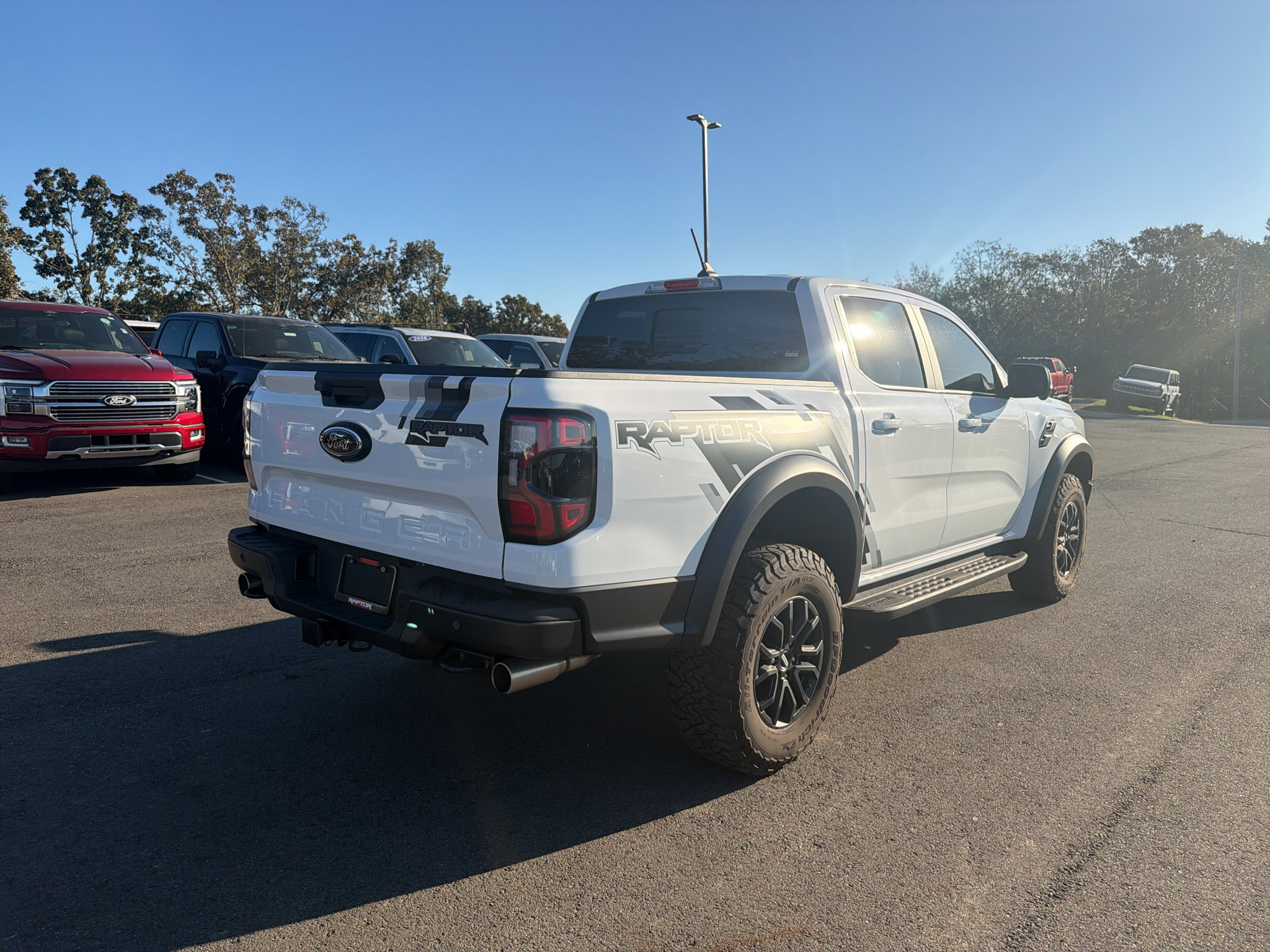 Used 2025 Ford Ranger Raptor AWD/4WD image 5