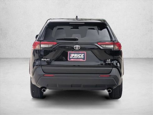 Used 2025 Toyota RAV4 LE image 6