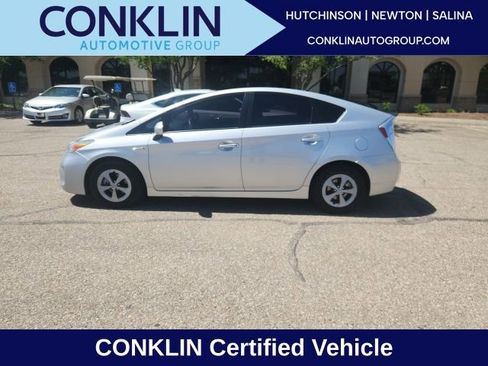 Used 2014 Toyota Prius Two image 1