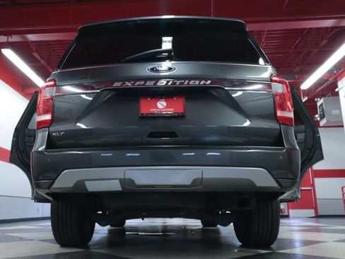 Used 2021 Ford Expedition XLT AWD/4WD image 32