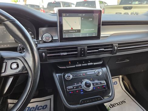 Used 2022 Lincoln Corsair FWD w/ Premium Package image 39
