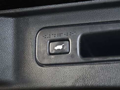 Certified 2025 Honda Pilot EX-L image 51