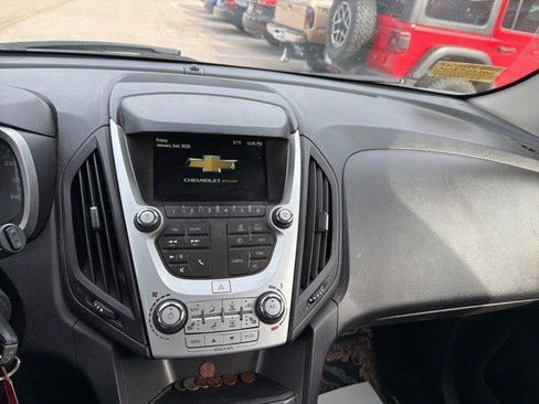 Used 2017 Chevrolet Equinox LT w/ Convenience Package image 13