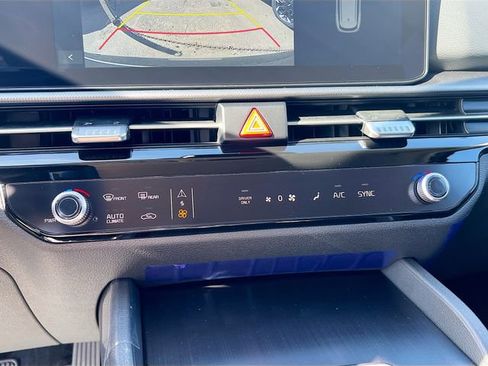 New 2026 Kia Sportage LX FWD image 15
