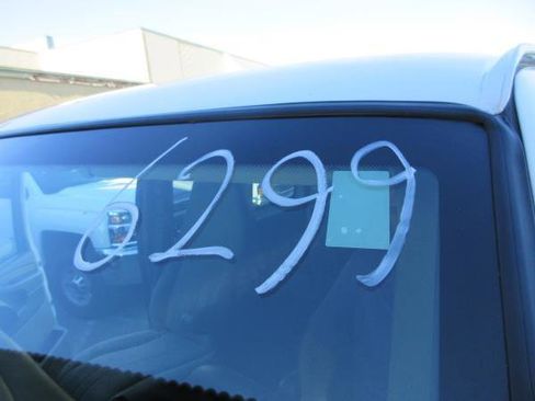 Used 2017 Chevrolet Express 2500 Extended image 22