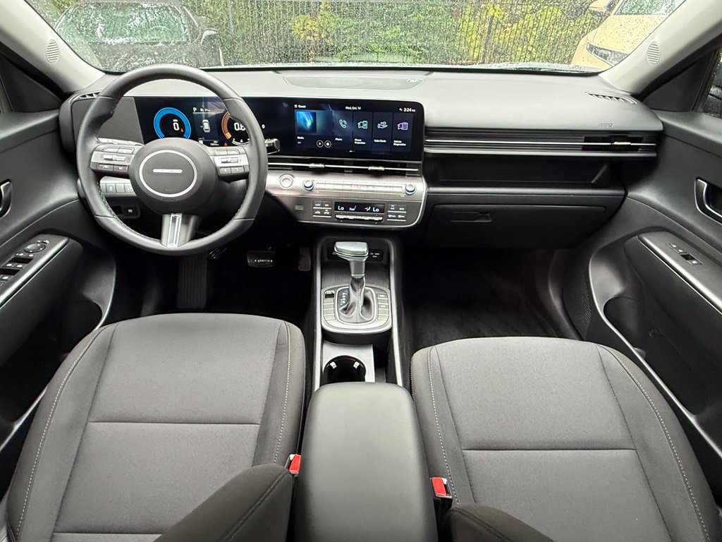 Used 2025 Hyundai Kona SEL FWD image 24