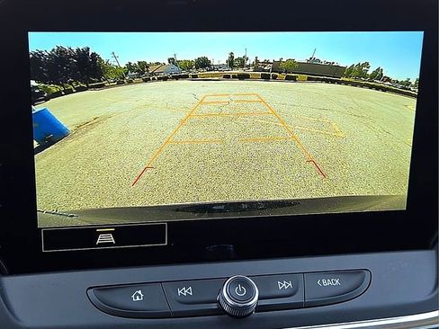 Used 2025 Chevrolet Blazer LT FWD image 18