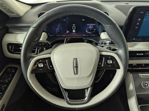Used 2025 Lincoln Aviator AWD w/ Equipment Group 101A image 19