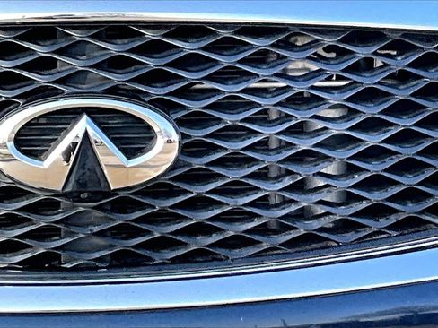 Certified 2017 INFINITI QX80 4WD w/ Driver Assistance Package image 11